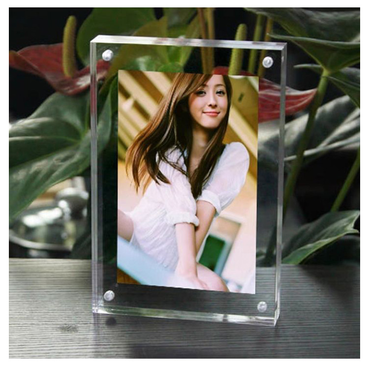 Clear Acrylic Frameless Magnetic Photo Frame