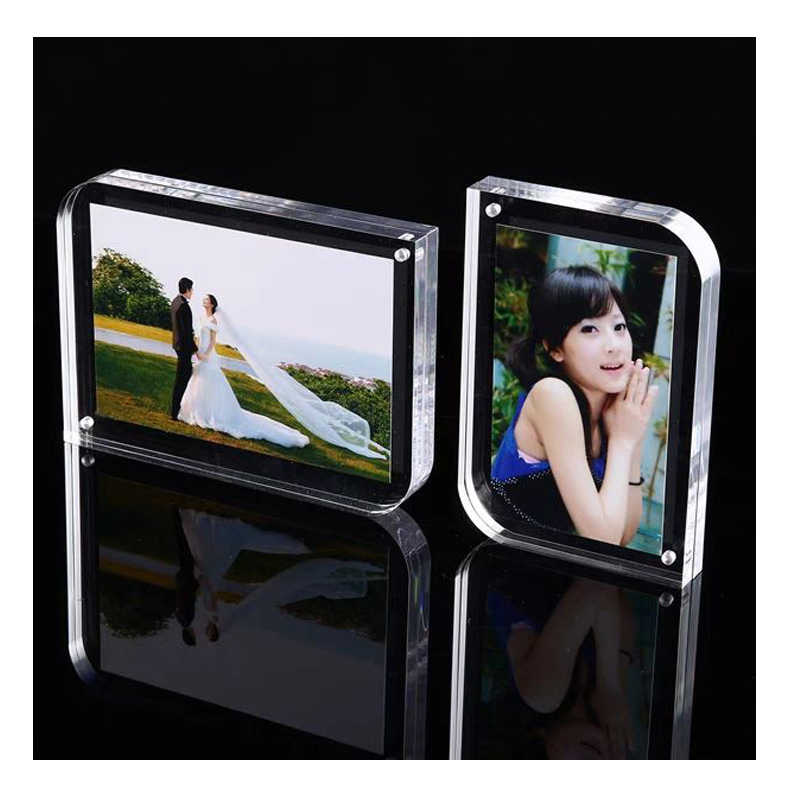Modern High Magnetism Thick Transparent Acrylic Photo Frame For Installing Pictures,Drawing And Certification Placed On Table
